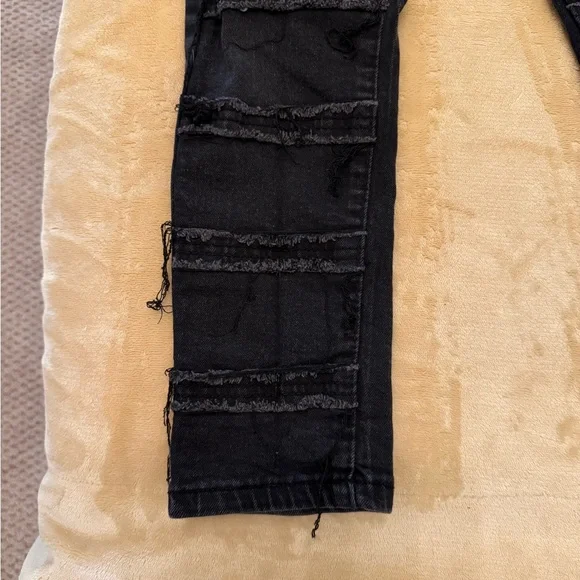 Stylish Black Distressed Kids Jeans - Picture 4 of 8